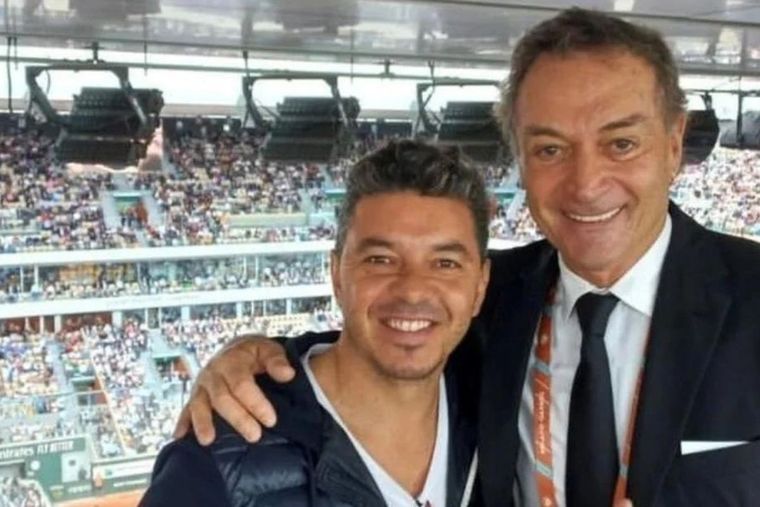 Gallardo con Batata Clerc en Roland Garros, mientras River conocía su rival en la Copa Libertadores.