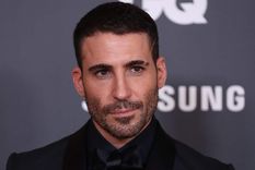 Foto: https://www.lecturas.com/actualidad/miguel-angel-silvestre-revoluciona-instagram-compartir-primeras-imagenes-junto-a-su-pareja_127260