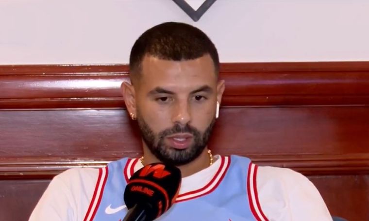 El mediocampista fue presentado en su nuevo club.