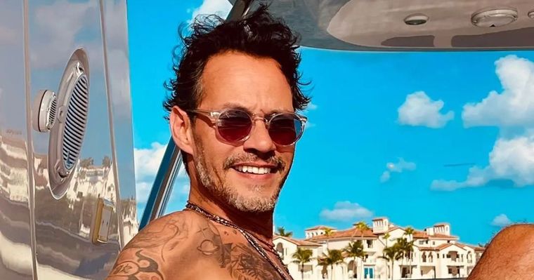 Marc Anthony se comprometió con Nada Ferreira