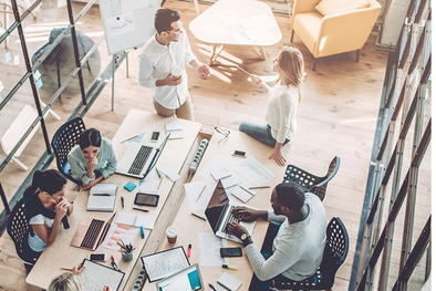 MDZol | Co-working Estos nuevos multi espacios generan una interacción más dinámica durante trabajo en equipo, ya que al compartir espacios, uno interactúa continuamente con el otro aunque el otro no sea específicamente de su equipo.