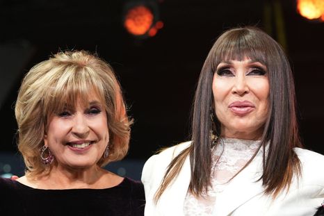 Georgina y Moria en los Martín Fierro de televisión. Georgina y Moria en los Martín Fierro de televisión.