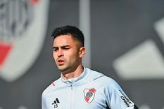 El mediocampista llegó a un acuerdo de palabra con la dirigencia para continuar en el club, pero aún faltan detalles clave para que su renovación sea oficial. Foto: River Plate