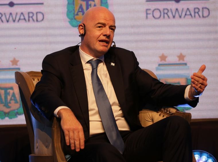 Infantino brindó una conferencia en el predio de la AFA en Ezeiza Foto: AFA