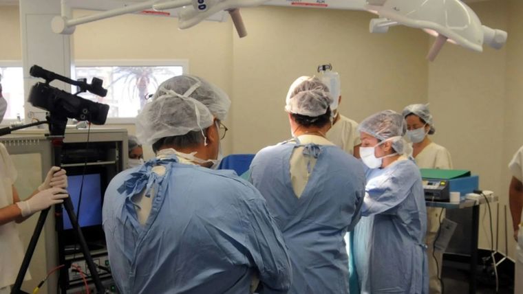 Un país con grandes premios Nobel en salud, pero los médicos se van del país y el sistema de salud está colapsado. Foto: MDZ