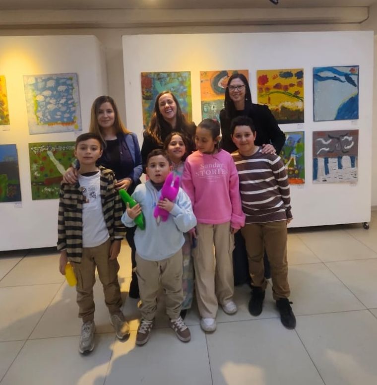 Laura Bermejo, Leandro Anaine, Giuliana Capotosti, Delfina y Emilia Gonzalez, Emilce Masi y Pedro Becerra.