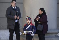 Lorenzo Sartori marchó junto a los Granaderos Foto: Juan Mateo Aberastain/MDZ