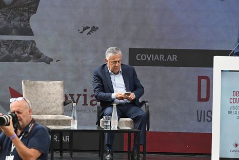 El gobernador se refirió a la polémica por una publicación que hizo este viernes en redes sociales. El gobernador se refirió a la polémica por una publicación que hizo este viernes en redes sociales.