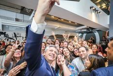 alberto fernandez destaco en 18 puntos su primer mes de gestion