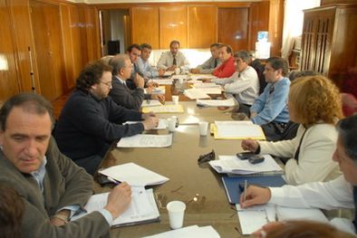 MDZol | A la cita acudieron sólo legisladores del Justicialismo, UCR, Todos y Justicialismo Concertador. Foto: Marcelo Ruiz/ MDZ