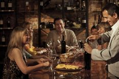 Los festejos y cenas de fin de año son un clásico y las comidas una decisión difícil de tomar. Te dejamos algunas inspiraciones gastronómicas. Foto: EFE