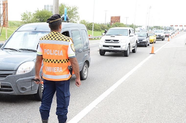 Cayó el jefe de la Policía Caminera de Córdoba sospechado de liderar una red de estafas.