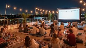 Godoy Cruz propone noches de películas icónicas con soundtracks que marcaron época. Godoy Cruz propone noches de películas icónicas con soundtracks que marcaron época.