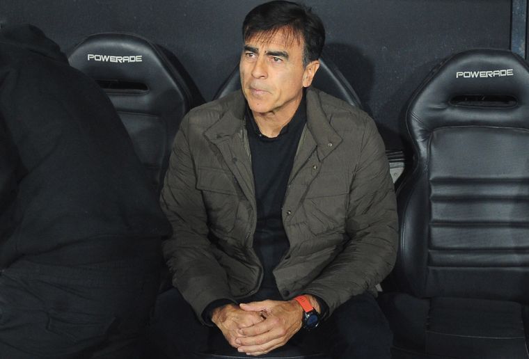 El técnico del Fortín habló post partido. Foto: Fotobaires