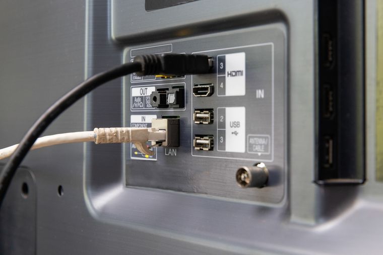 Con Ethernet, revisá cable, puerto y IP automática; elegir 2,4 o 5 GHz optimiza. Con Ethernet, revisá cable, puerto y IP automática; elegir 2,4 o 5 GHz optimiza.