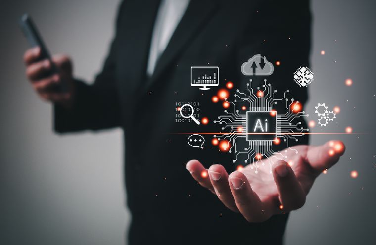 La conversación sobre IA combina visión estratégica y futuro, en Latinoamérica predomina un enfoque más práctico y orientado a resultados.