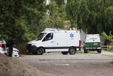 Al menos 35 heridos tras explotar una bomba molotov en un instituto de Santiago Foto: EFE Al menos 35 heridos tras explotar una bomba molotov en un instituto de Santiago Foto: EFE