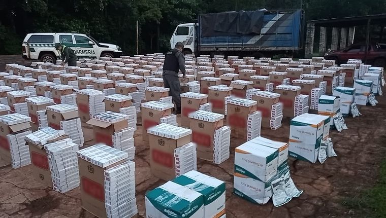 Tenían 146 cajas con paquetes de cigarrillos Foto: Argentina.gob.ar