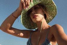 Desde la playa, Michelle Salas posa con un sensual bikini lila y cautiva a todos