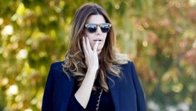 Juliana Awada muestra cómo puedes lucir chic y juvenil cuando llega el frío. Foto: Diez Minutos