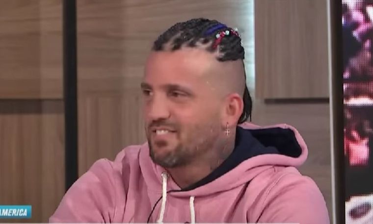 Juan Reverdito presentó en televisión a su nueva novia El ex Gran Hermano encontró el amor y está pasando un buen momento personal Foto: Captura de TV