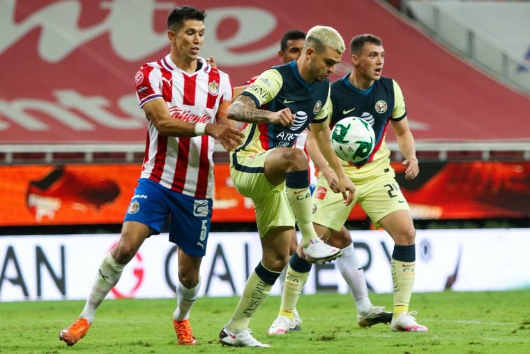 El clásico tendrá más de diez personas en el estadio. Foto: Medio Tiempo
