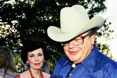 Nelson Bunker Hunt fue uno de los tres hermanos que manipularon el precio mundial de la plata para enriquecerse.