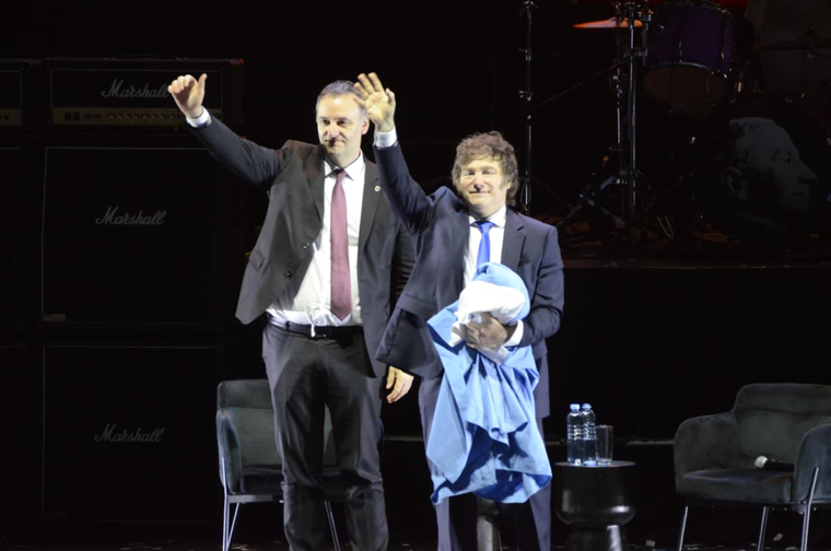 Presidente Javier Milei y Manuel Adorni.