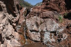 Una cascada en miniatura El salto de agua de Divisadero Largo puede ser tan fascinante como decepcionante. Todo depende de los ojos con que se lo vea. Foto: Alf Ponce