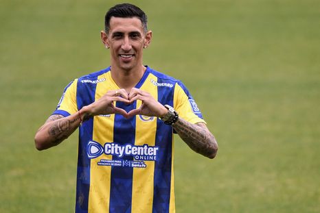 El regreso de Ángel Di María a Rosario Central después de 18 años en los clubes más grandes de Europa causó una verdadera revolución en el Canalla. El regreso de Ángel Di María a Rosario Central después de 18 años en los clubes más grandes de Europa causó una verdadera revolución en el Canalla.