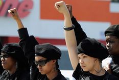 Las Panteras Negras reaparecen.