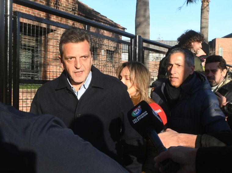 Sergio Massa votó pasadas las 8:30 Foto: Télam