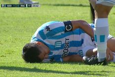 Leo Sigali se sostiene la rodilla tras sufrir el golpe Leo Sigali se sostiene la rodilla tras sufrir el golpe