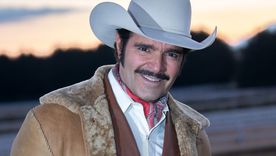 El polémico artista Pablo Montero, interpretó a Vicente Fernández en su bioserie no autorizada.