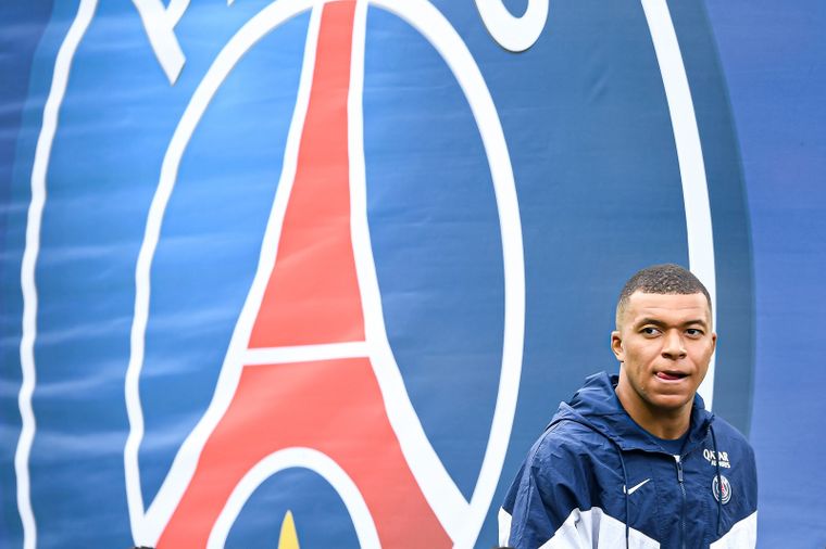 Guerra abierta entre Kylian Mbappé y el PSG. Guerra abierta entre Kylian Mbappé y el PSG.