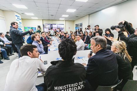 Terminada la ronda de consultas con intendentes y legisladores por la reforma de la ley de seguridad; Kicillof la enviara a la Legislatura bonaerense