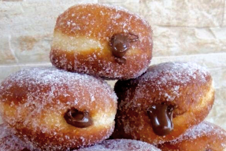 Admira estos deliciosos dulces, acompañados de nuestra perdición ¡la Nutella!