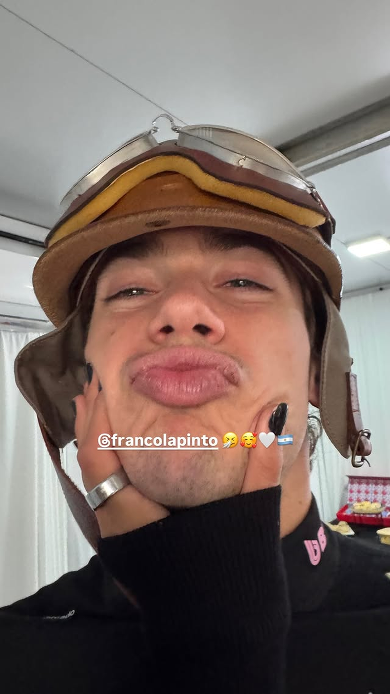 Maia y Franco en redes. Maia y Franco en redes.