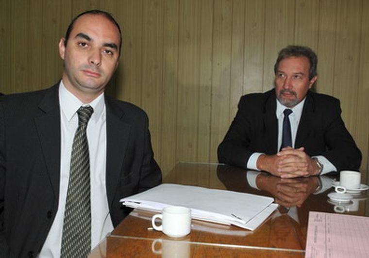 El subsecretario de Financiamiento, Frigolé y el ministro de Hacienda, Cerroni. Foto: Nacho Gaffuri / MDZ