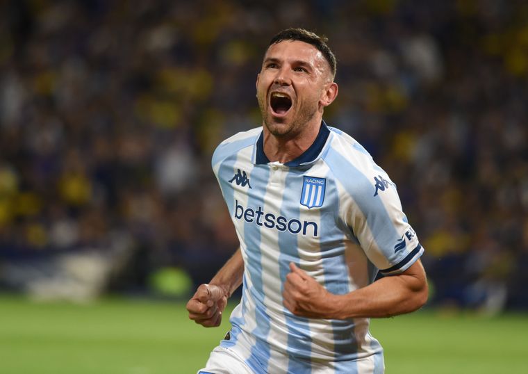 Maravilla Martínez cortó su sequía goleadora en la Bombonera ante Boca.