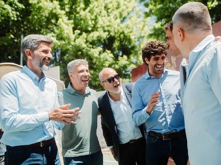 Ulpiano, Aguilera, Morillas, Mema, Andraos y Costarelli. Foto: IG Alejandro Morillas
