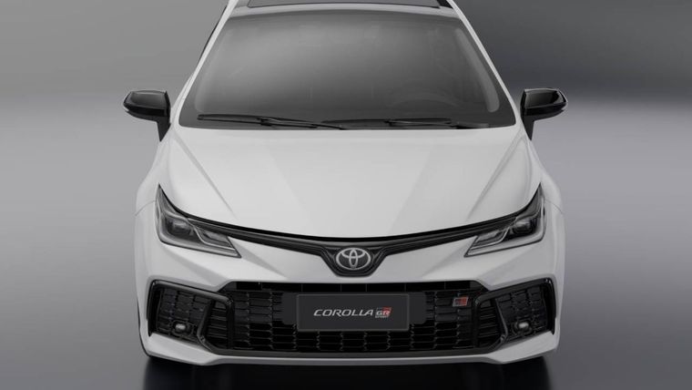 En su última actualización, el Toyota Corolla GR Sport ajustó la calibración de la dirección, además de una puesta a punto especial para el pasaje de cambios.