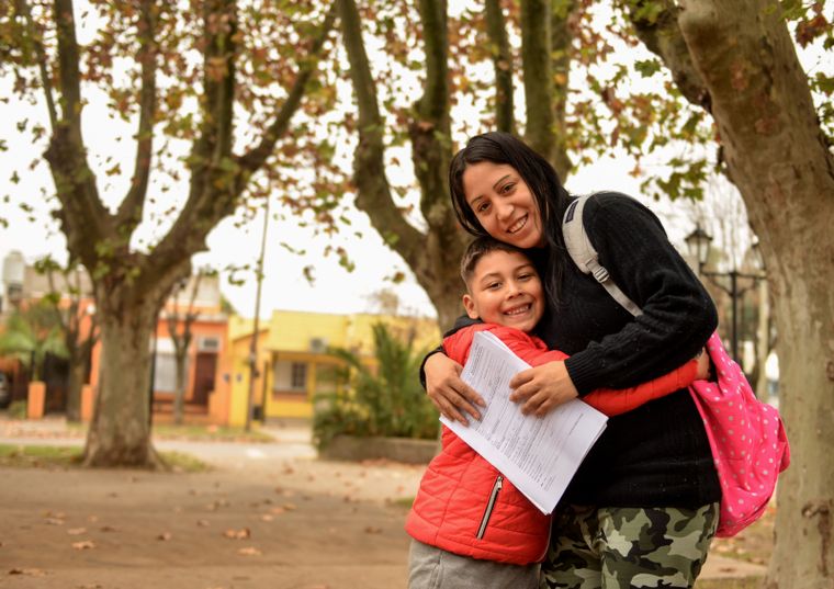 Ayuda Escolar Anual de Anses se tramita con el Certificado Escolar generado desde miAnses.