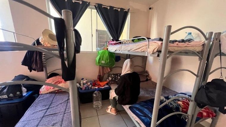 Shukria lleva en el albergue Assabil de Tijuana más de un mes. Foto: Cortesía BBC Mundo