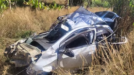 Así quedó el auto donde habría tenido sexo esta pareja.