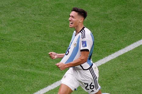 Delincuentes cometieron una entradera en la casa del suegro de Nahuel Molina en Lanús y se enfrentaron a tiros con la Policía Delincuentes cometieron una entradera en la casa del suegro de Nahuel Molina en Lanús y se enfrentaron a tiros con la Policía