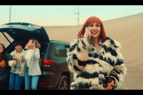 la comedia de netflix que divide opiniones y hace reir con un viaje sorpresa la comedia de netflix que divide opiniones y hace reir con un viaje sorpresa