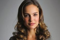 Natalie Portman Natalie Portman, Thor: Love and Thunder, Fortuna Foto: WallpaperBetter