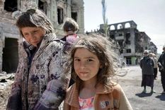 Los menores de edad rusos y ucranianos siguen padeciendo la guerra. Foto: Efe.