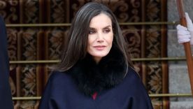 Mirá el look monocromático de la reina Letizia. Mirá el look monocromático de la reina Letizia.